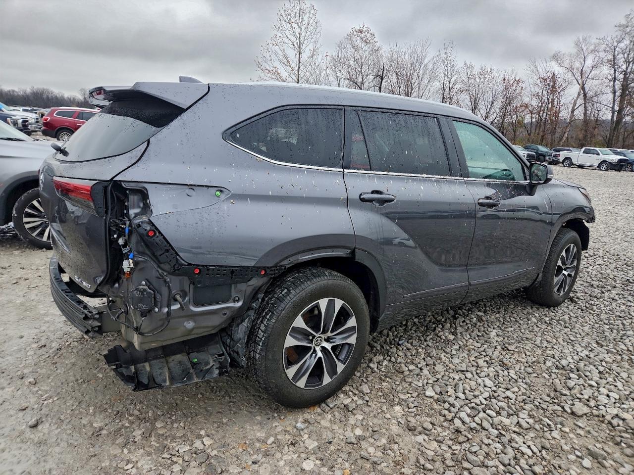 TOYOTA HIGHLANDER XLE