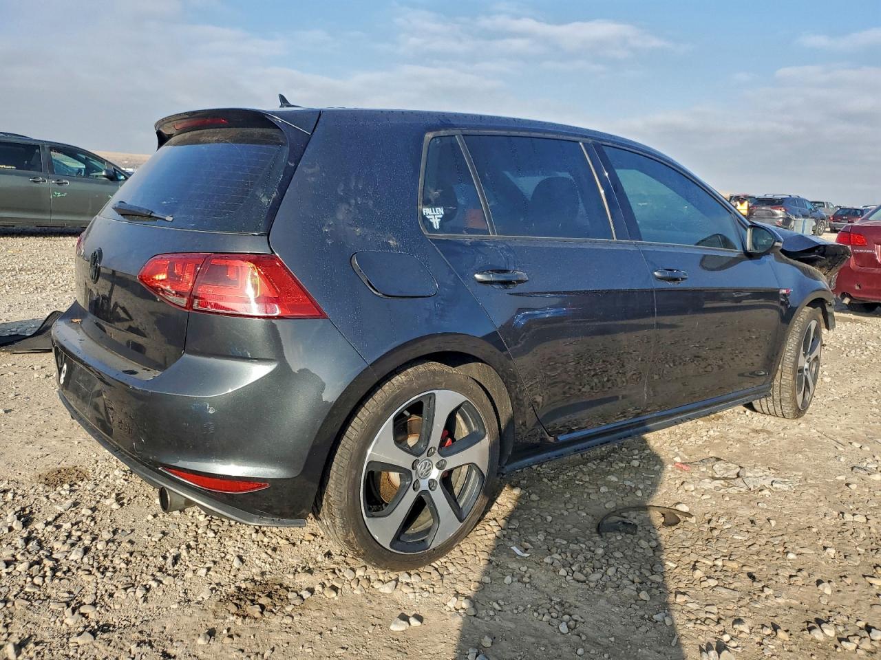 VOLKSWAGEN GOLF GTI S/SE