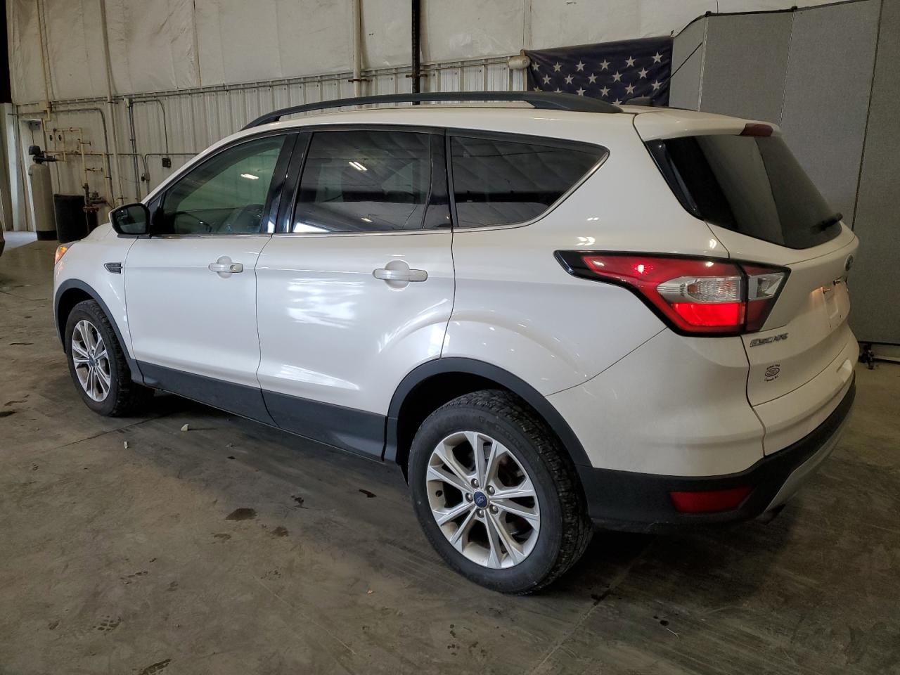 FORD ESCAPE SE
