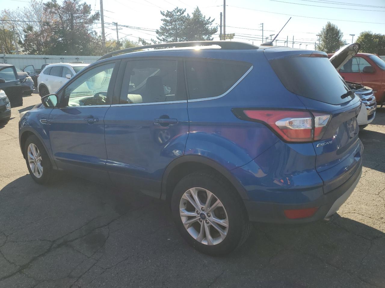 FORD ESCAPE SE