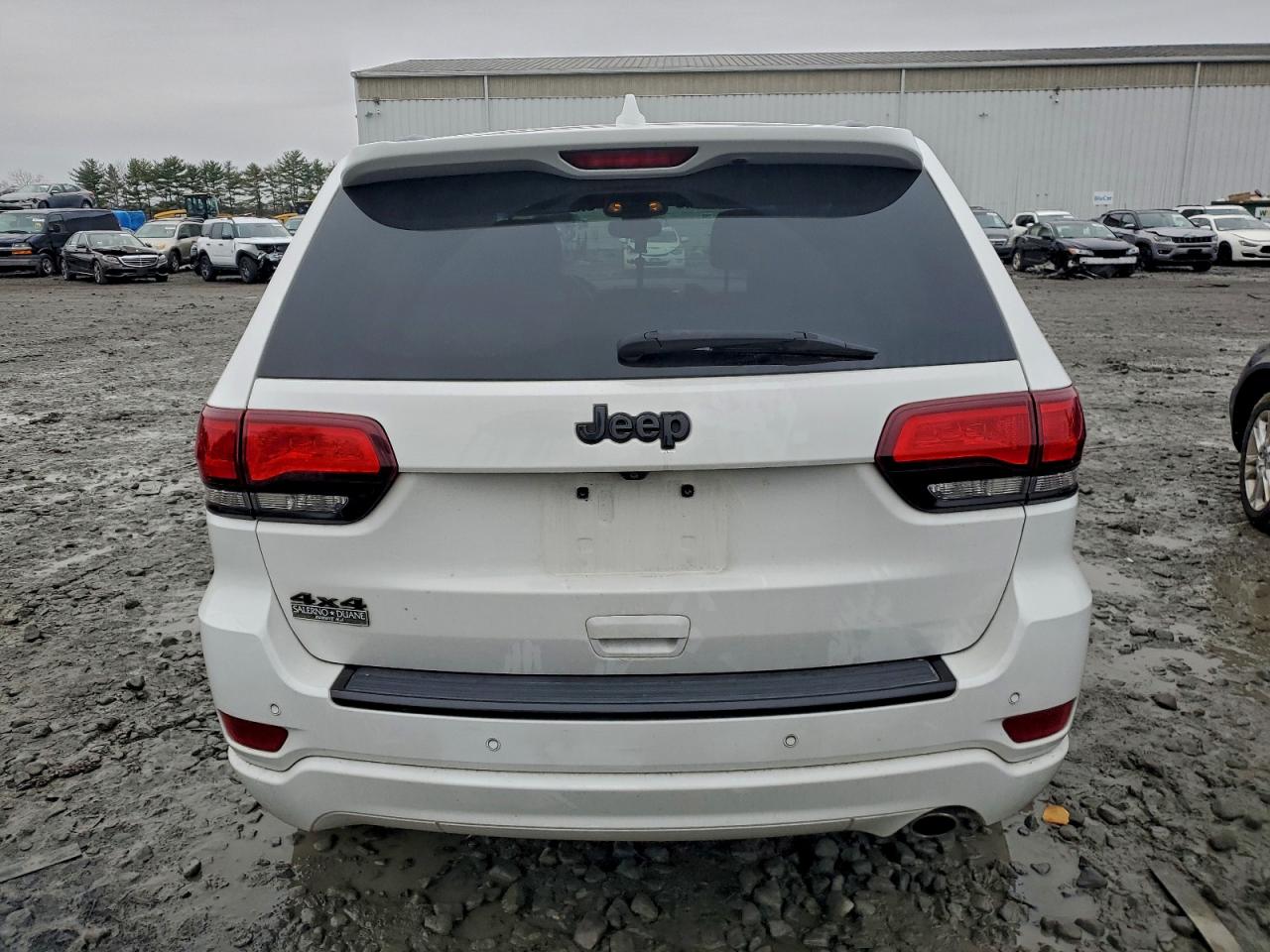 JEEP GRAND CHEROKEE LAREDO