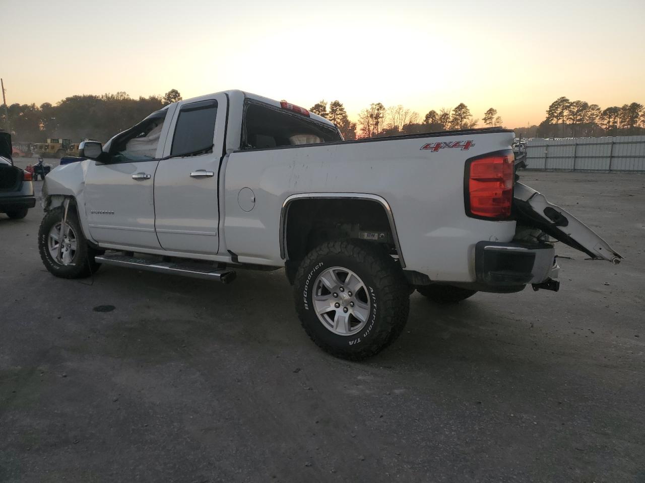 CHEVROLET SILVERADO K1500 LT