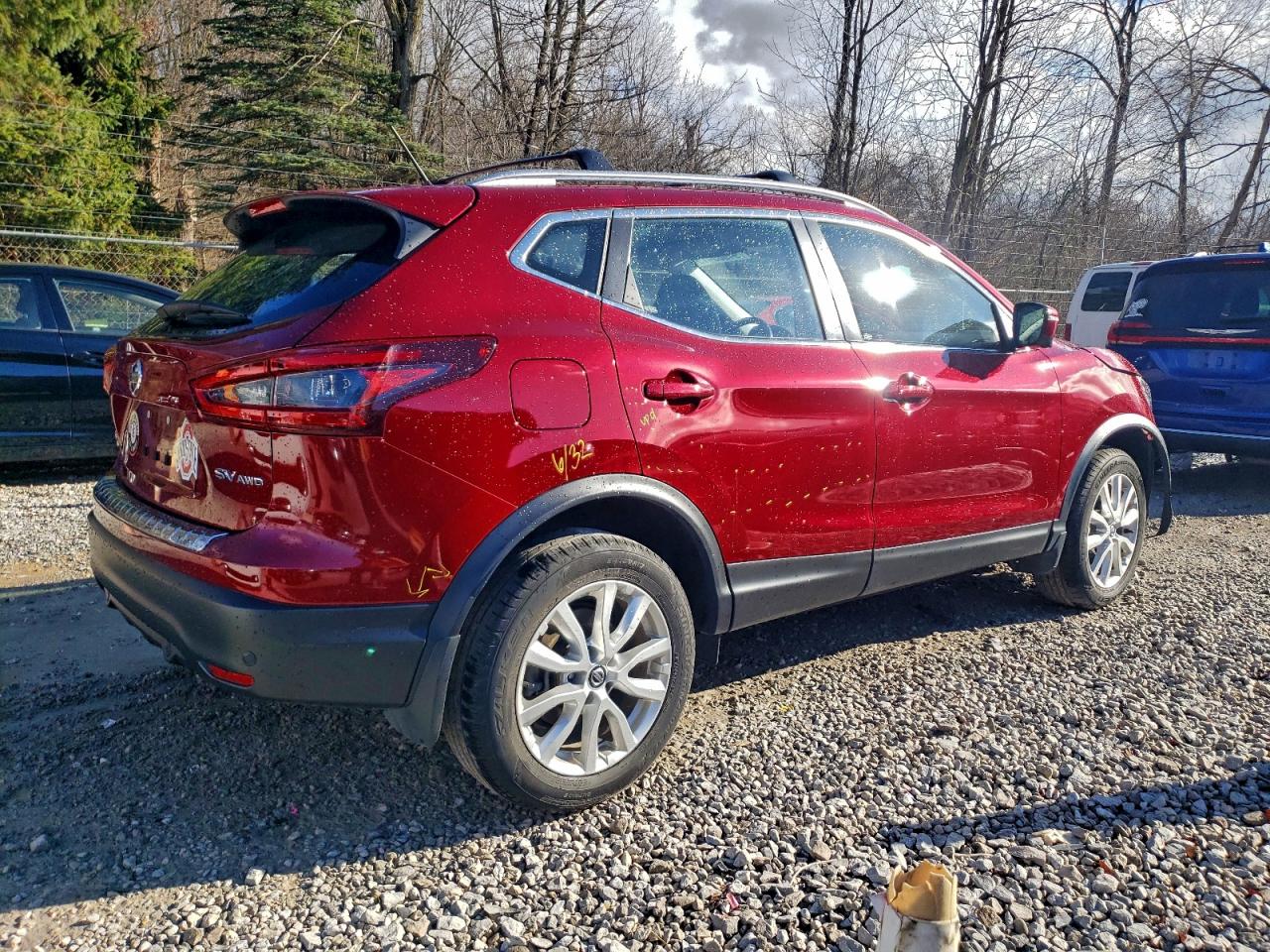 NISSAN ROGUE SPORT S