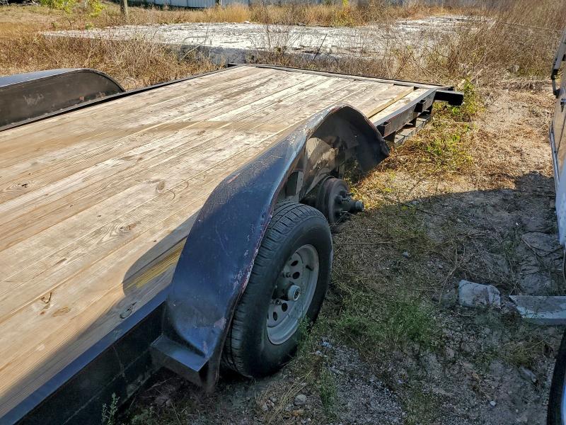 2022 P & T FLAT BED #3308381301