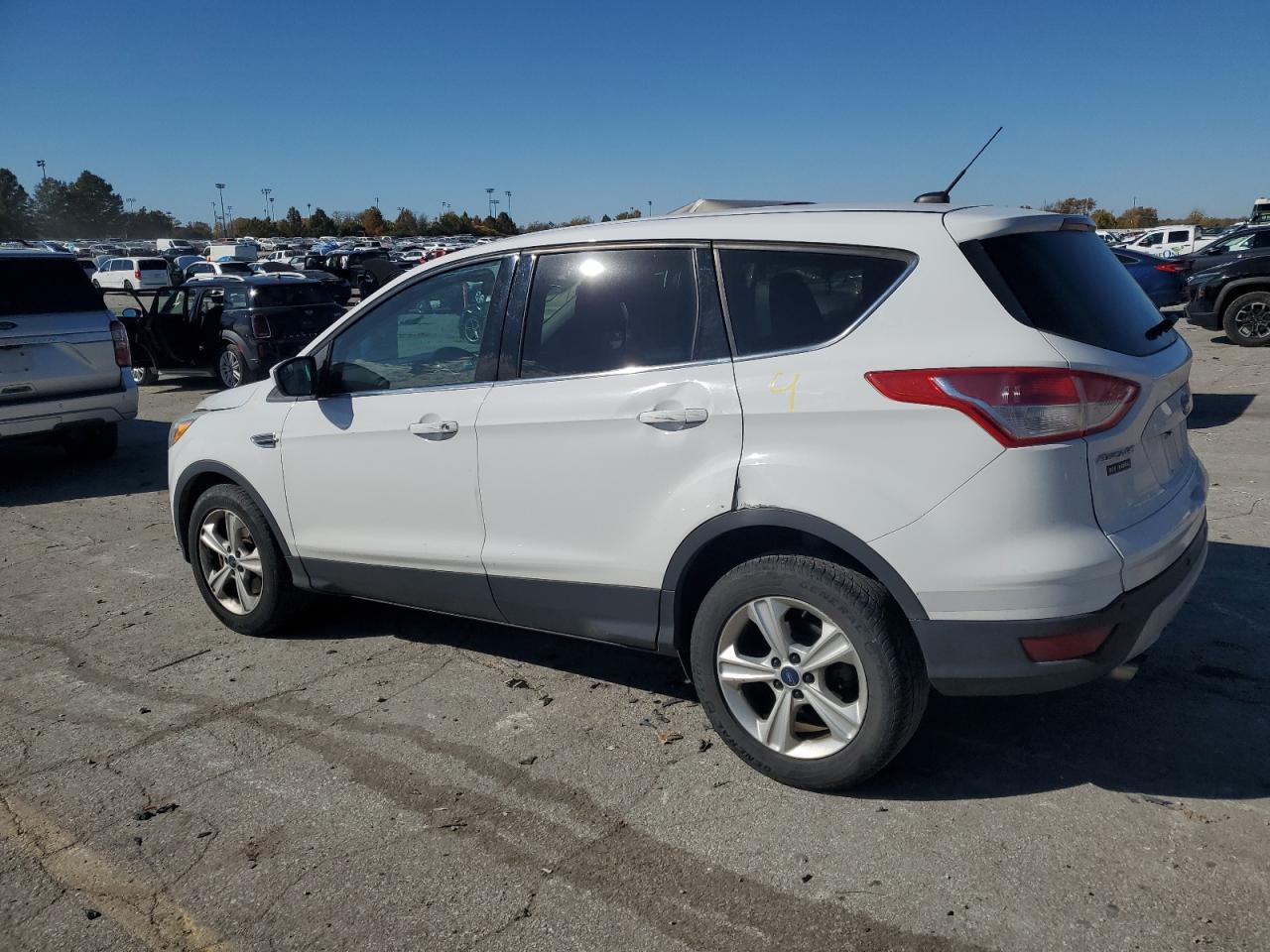 FORD ESCAPE SE