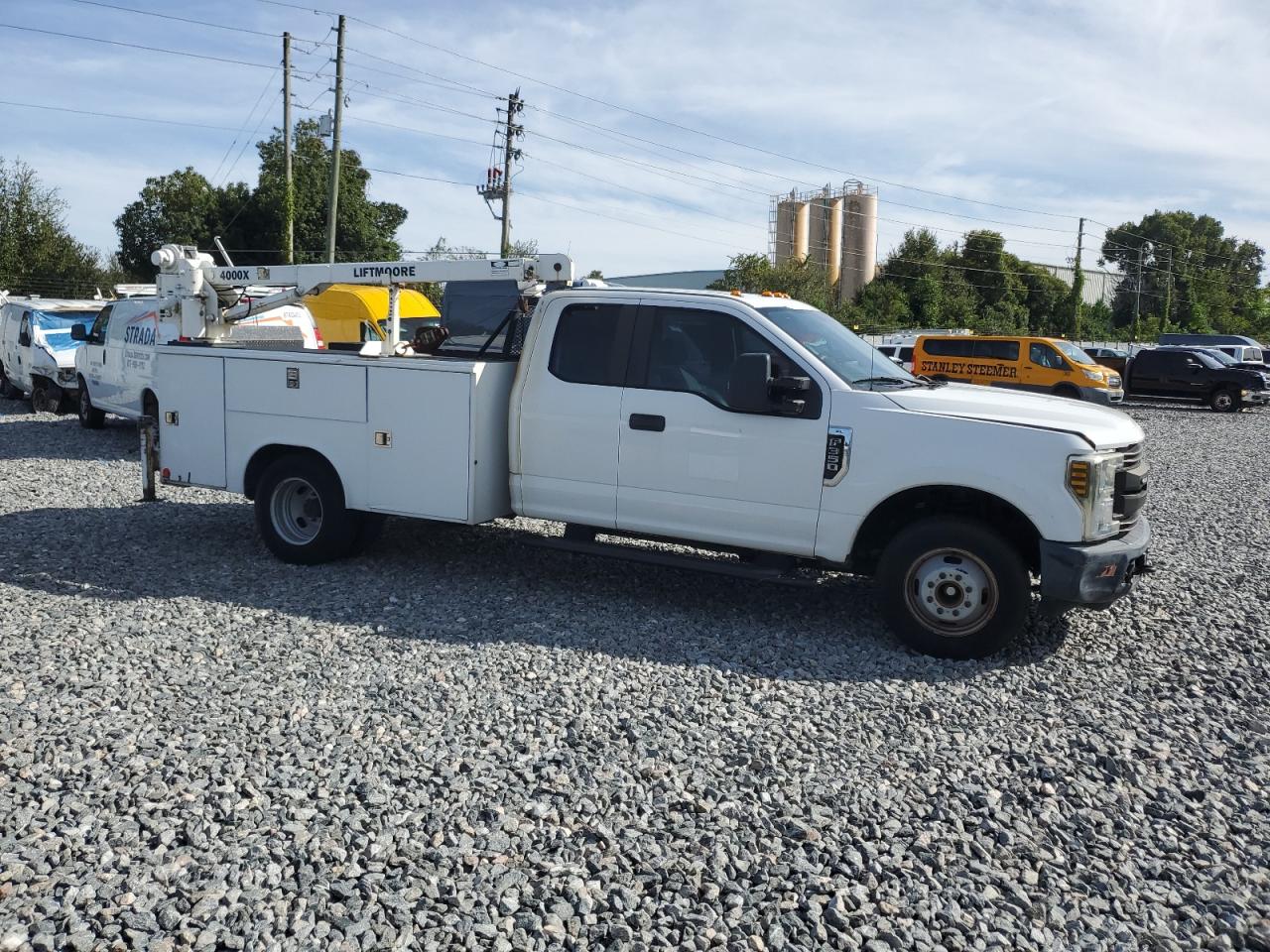 FORD F-350 SUPER DUTY