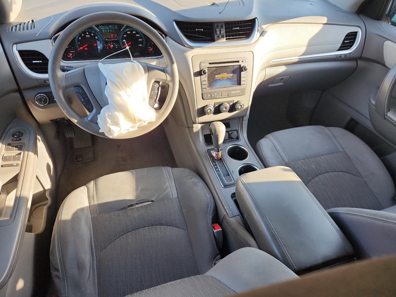 CHEVROLET TRAVERSE LS