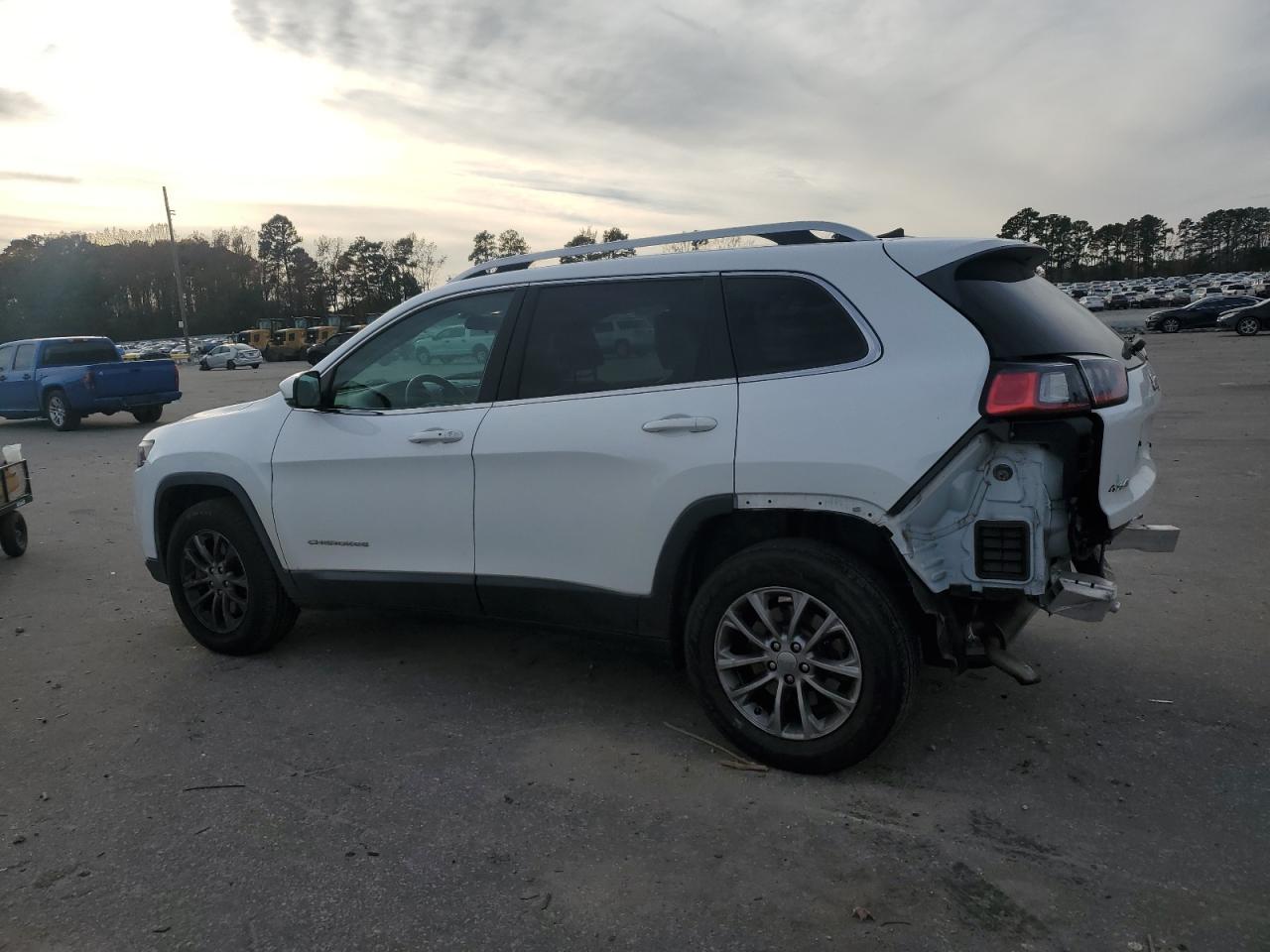 JEEP GRAND CHEROKEE LATITUDE PLUS