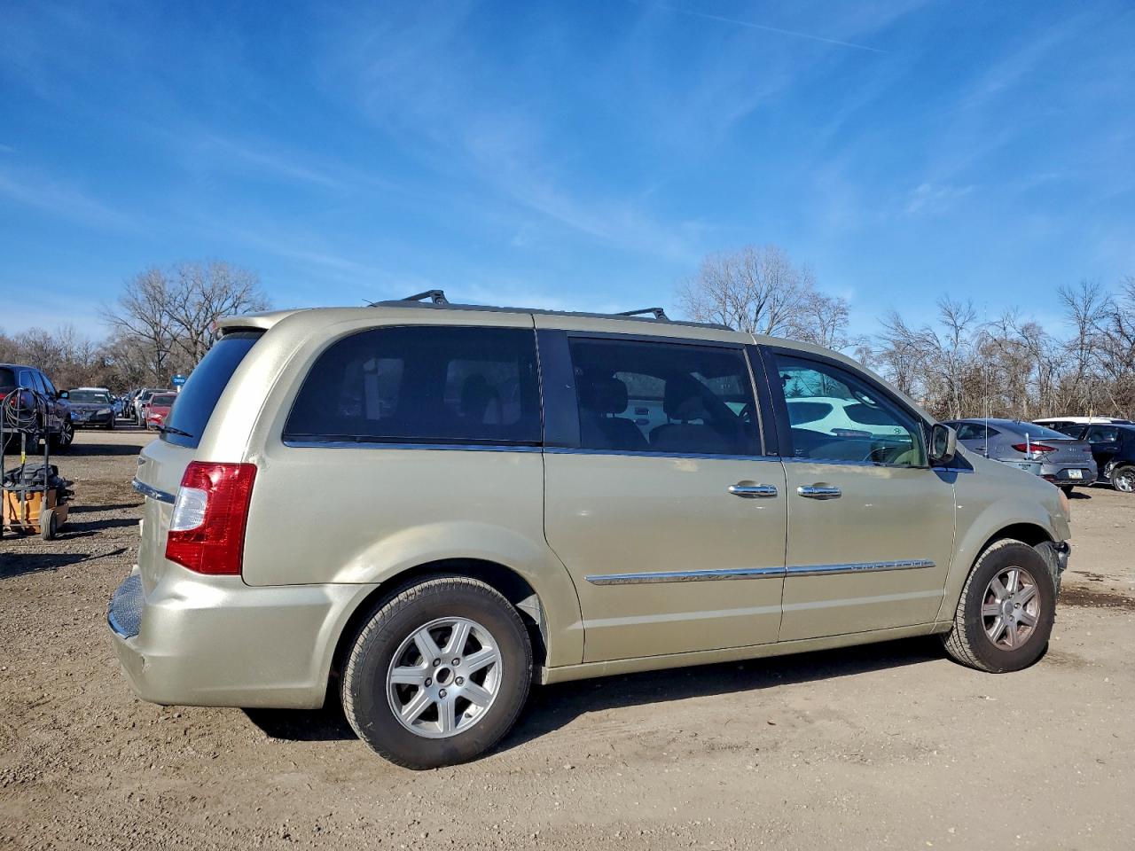 CHRYSLER TOWN & COUNTRY TOURING