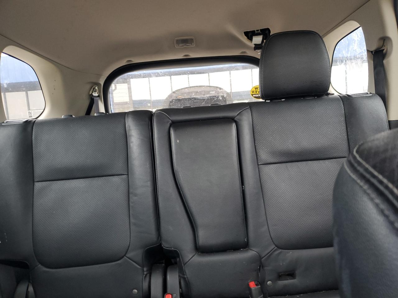 MITSUBISHI OUTLANDER SE