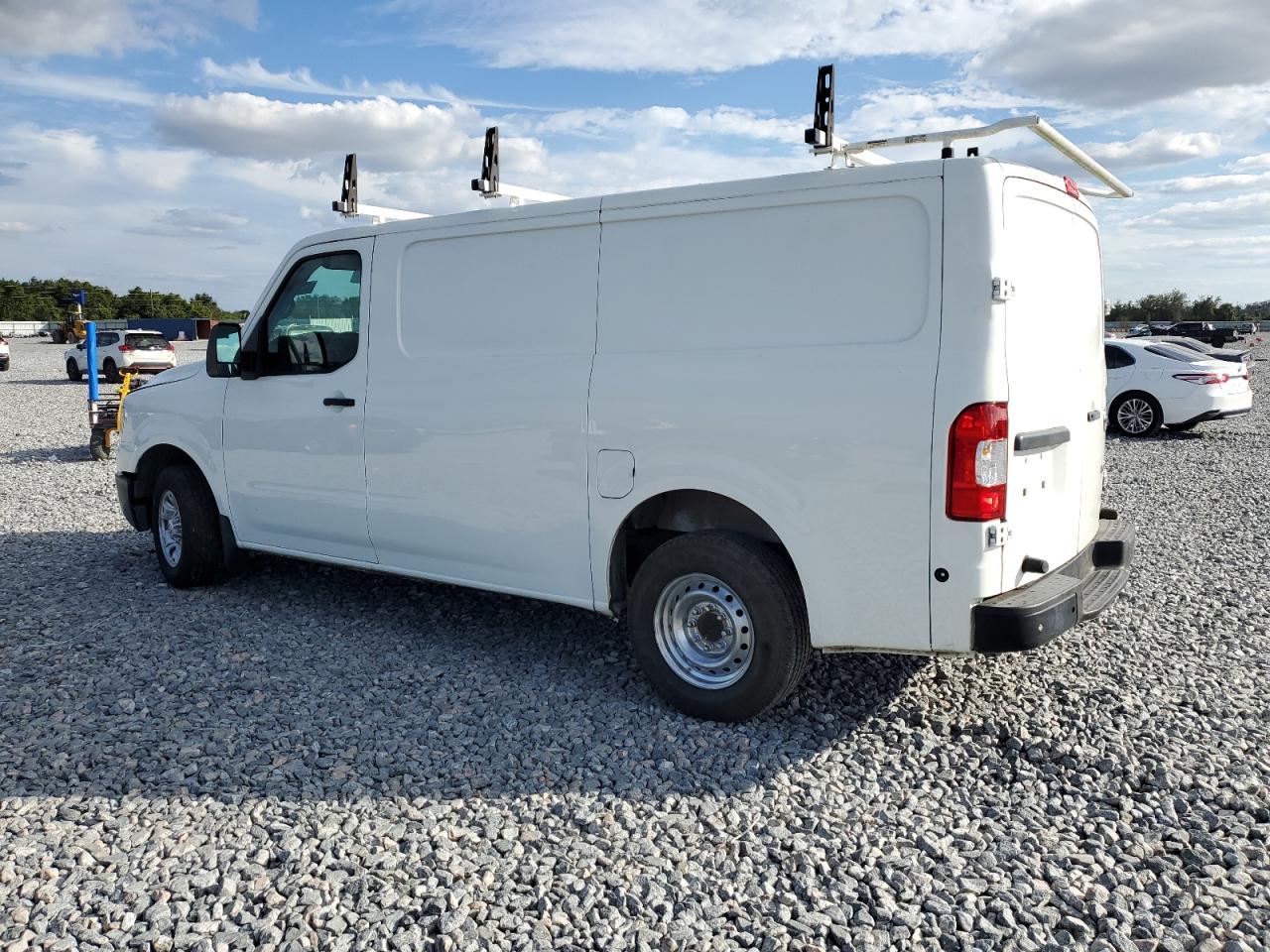 NISSAN NV1500 1500 S