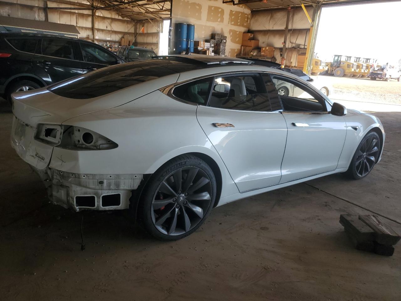TESLA MODEL S