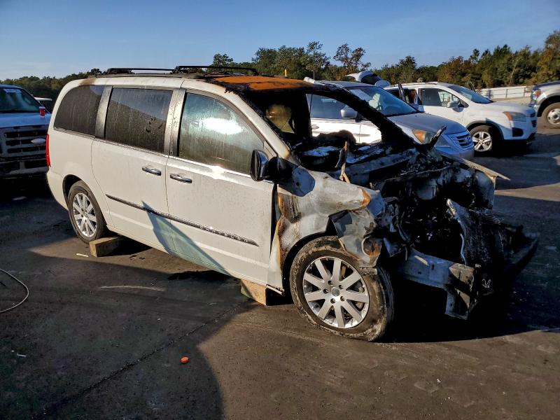 2012 CHRYSLER TOWN & COU #3303817433