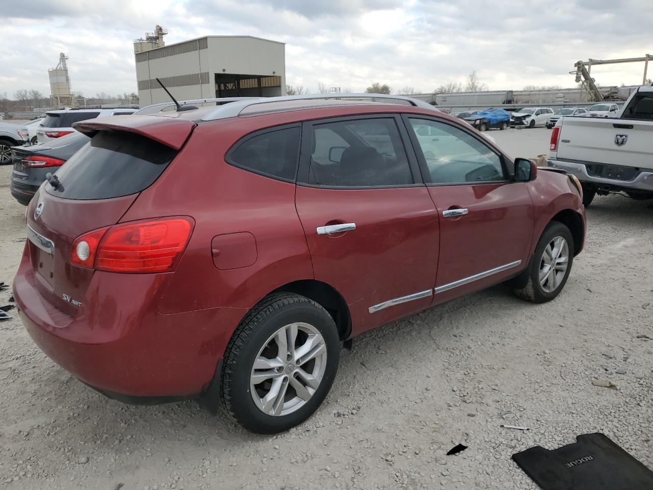 NISSAN ROGUE S