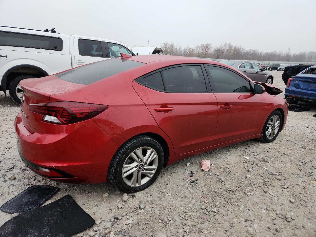 HYUNDAI ELANTRA SEL