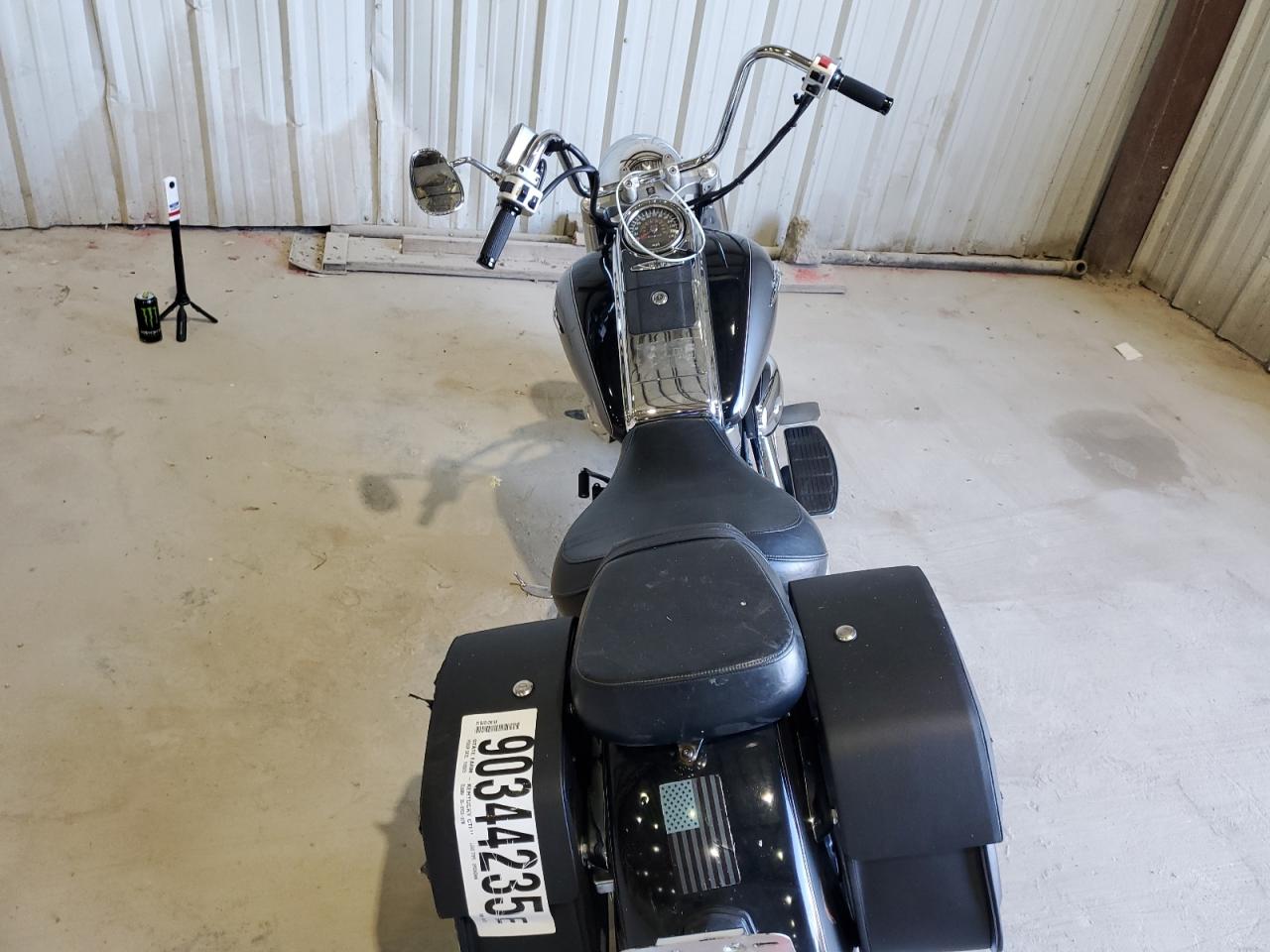 Lot #3291219958 2005 SUZUKI C90