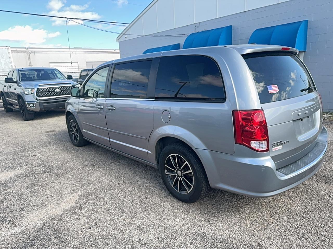 DODGE GRAND CARAVAN R/T