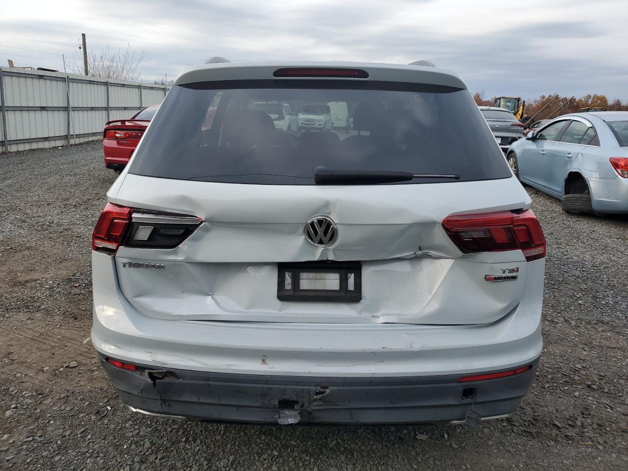 VOLKSWAGEN TIGUAN S