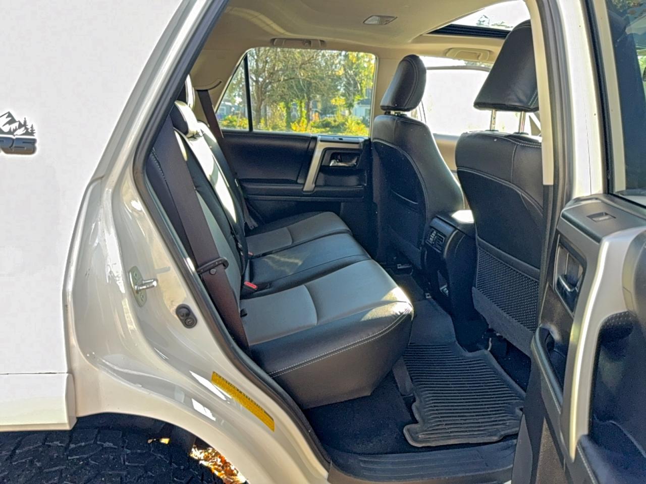 TOYOTA 4RUNNER SR5/SR5 PREMIUM