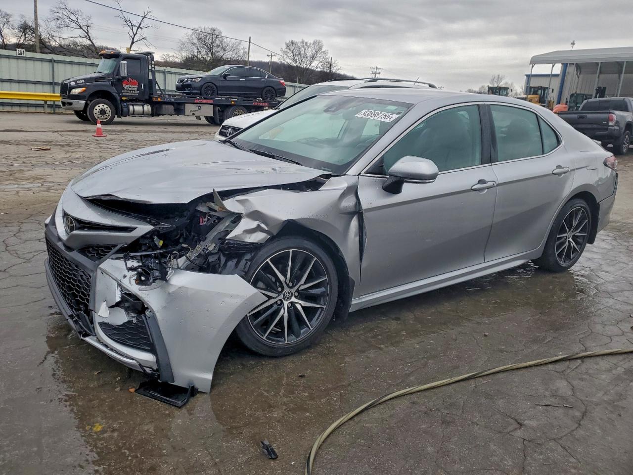 TOYOTA CAMRY SE NIGHT SHADE