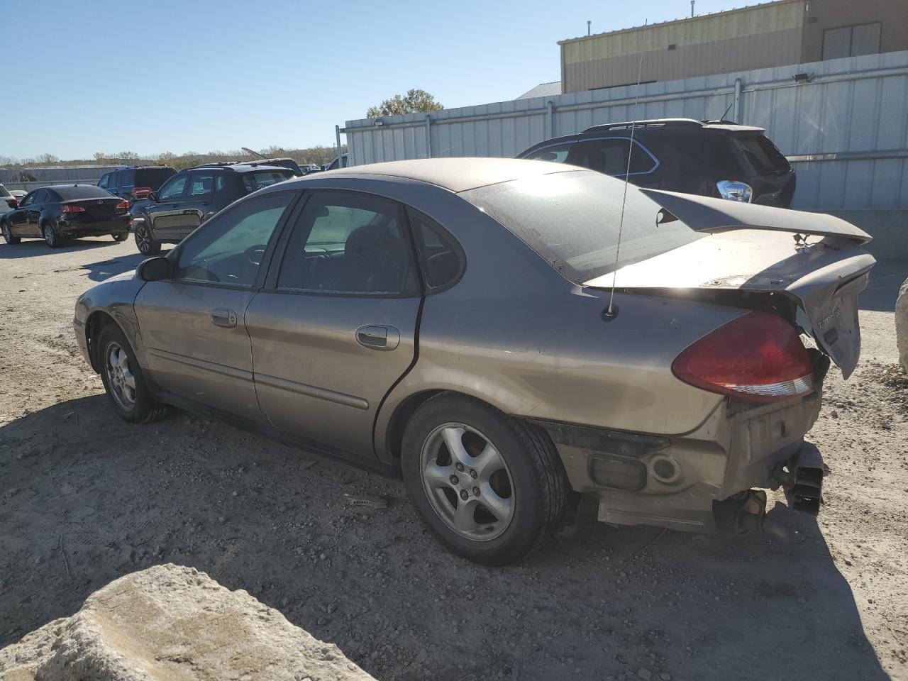 Lot #3286785889 2004 FORD TAURUS SE