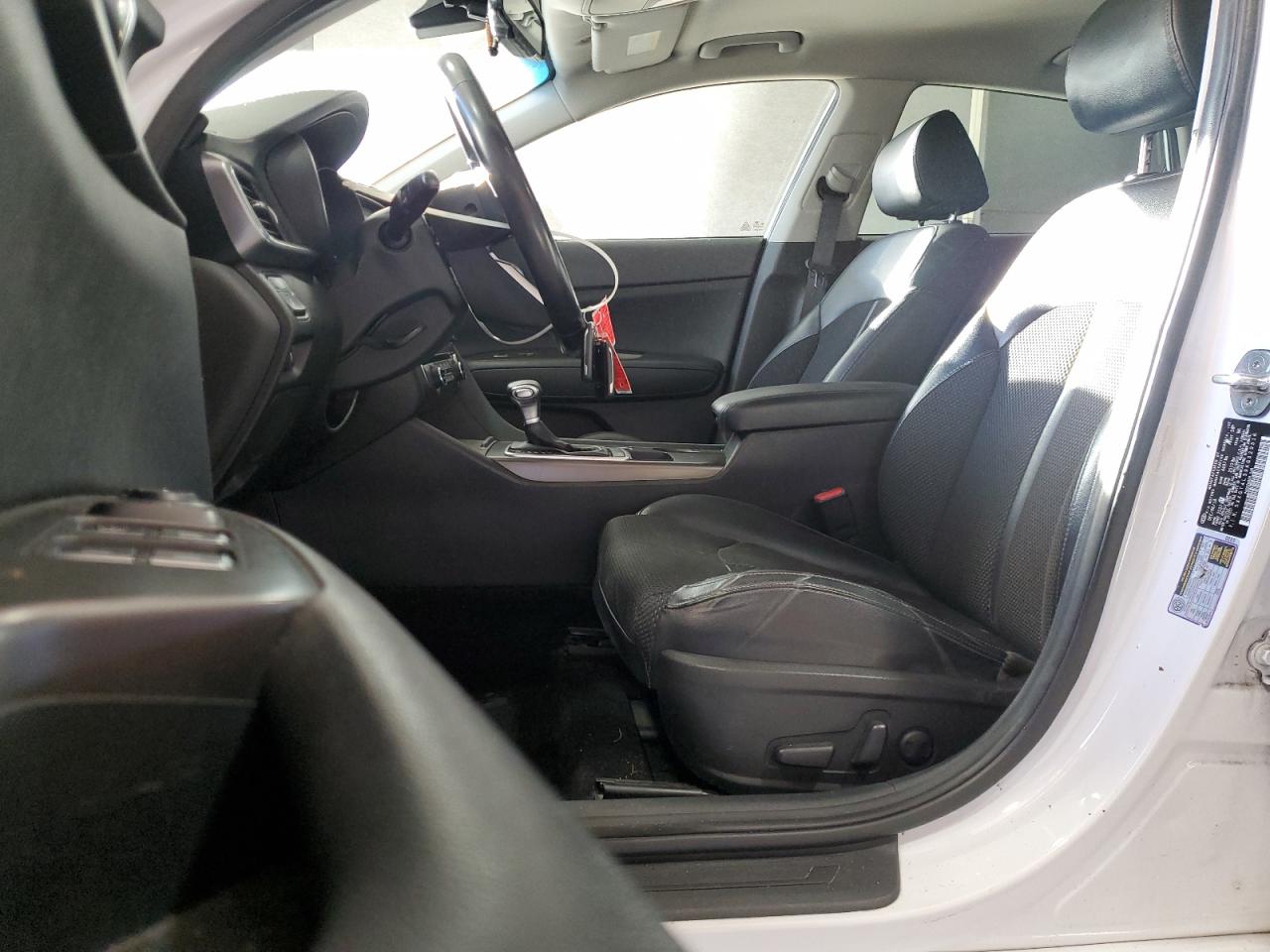 Lot #3304595448 2019 KIA OPTIMA LX