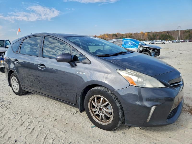 2012 TOYOTA PRIUS V #3304579466
