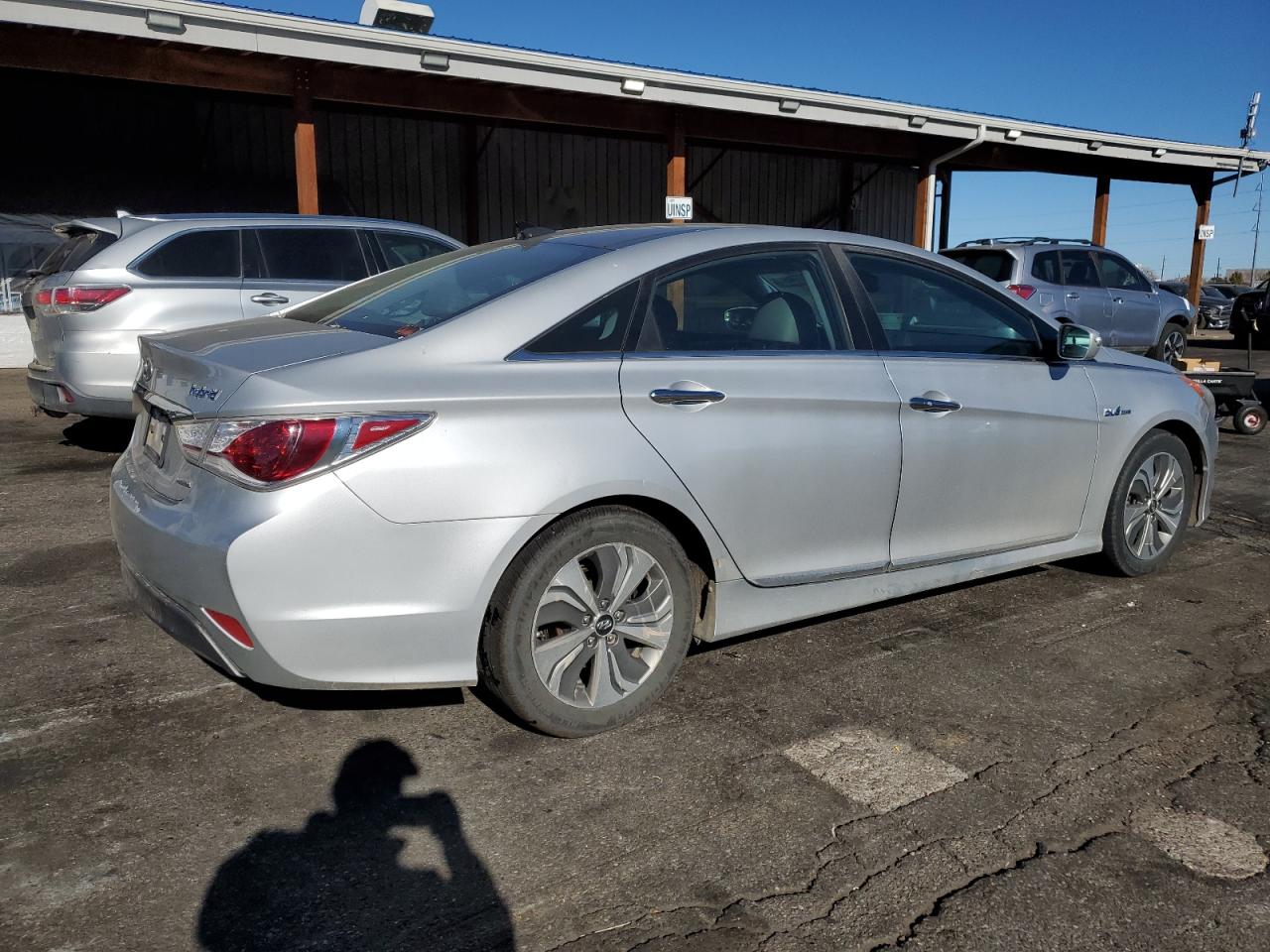 HYUNDAI SONATA HYBRID