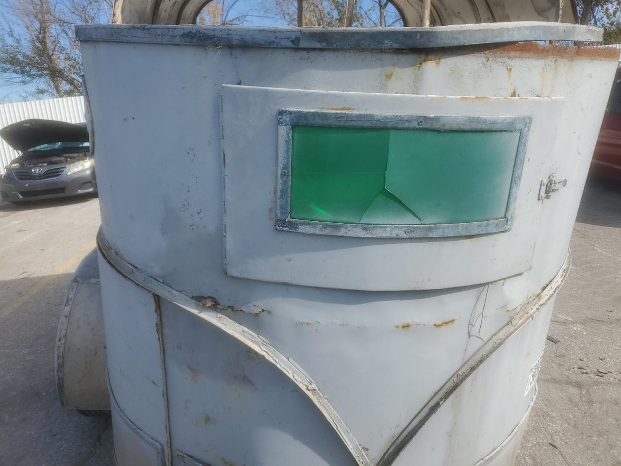 Lot #3302788920 1972 HMDE 2 HORSE LIVESTOCK TR