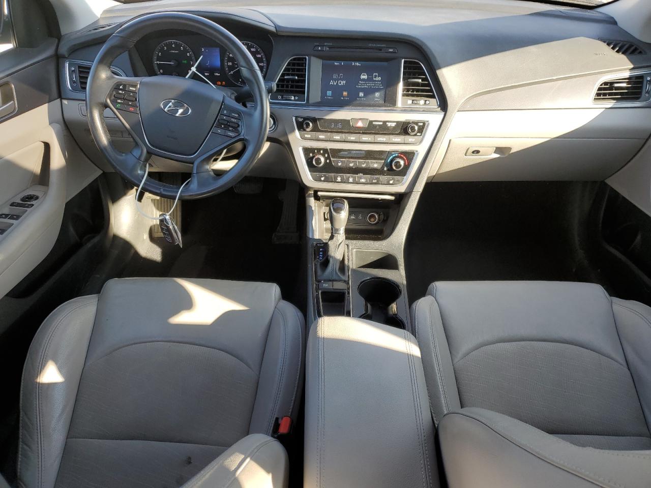 HYUNDAI SONATA SPORT