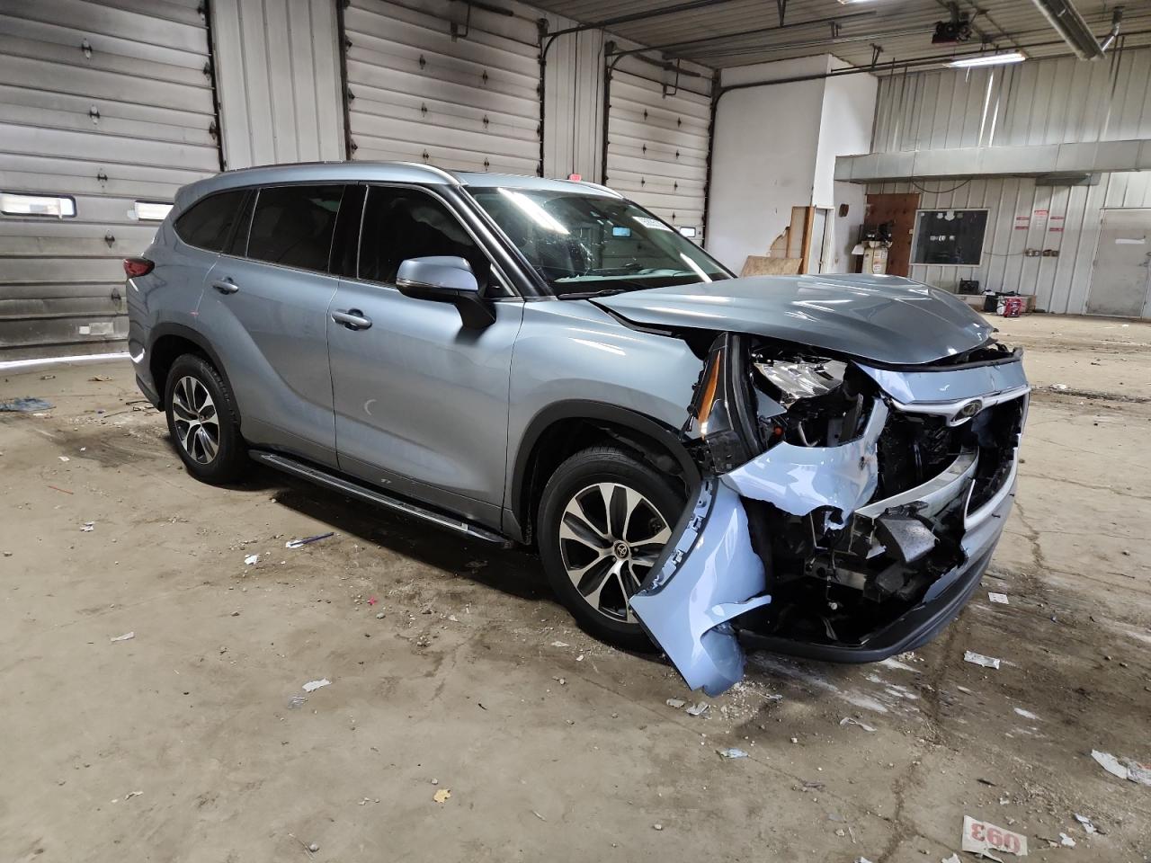 TOYOTA HIGHLANDER XLE