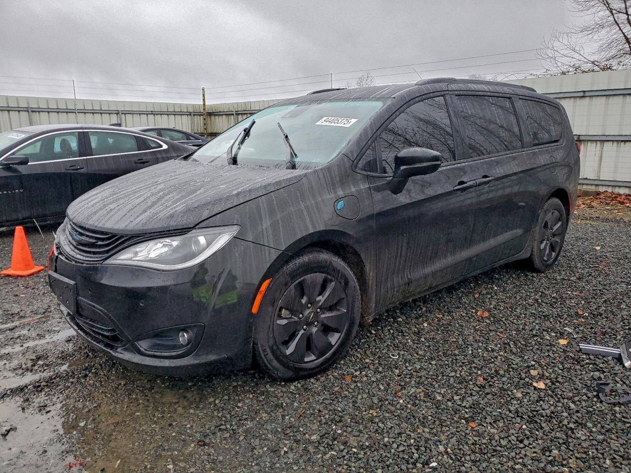 CHRYSLER PACIFICA HYBRID LIMITED