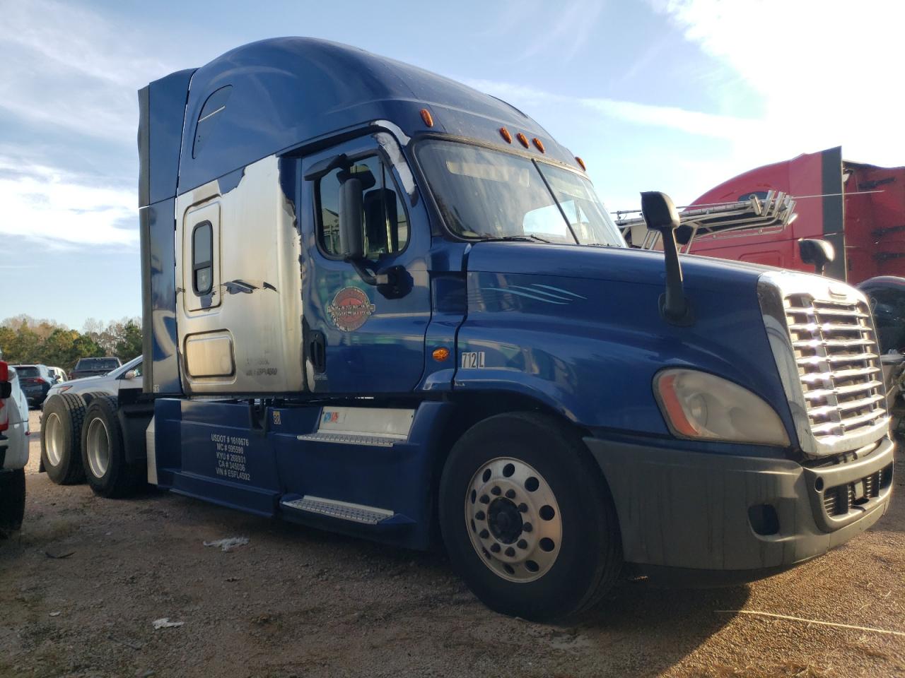 Lot #3284647322 2014 FREIGHTLINER CASCADIA 1