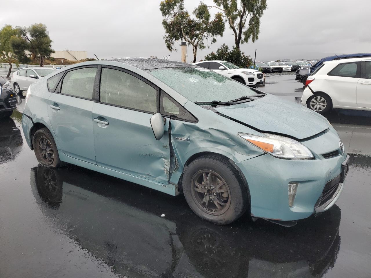 TOYOTA PRIUS