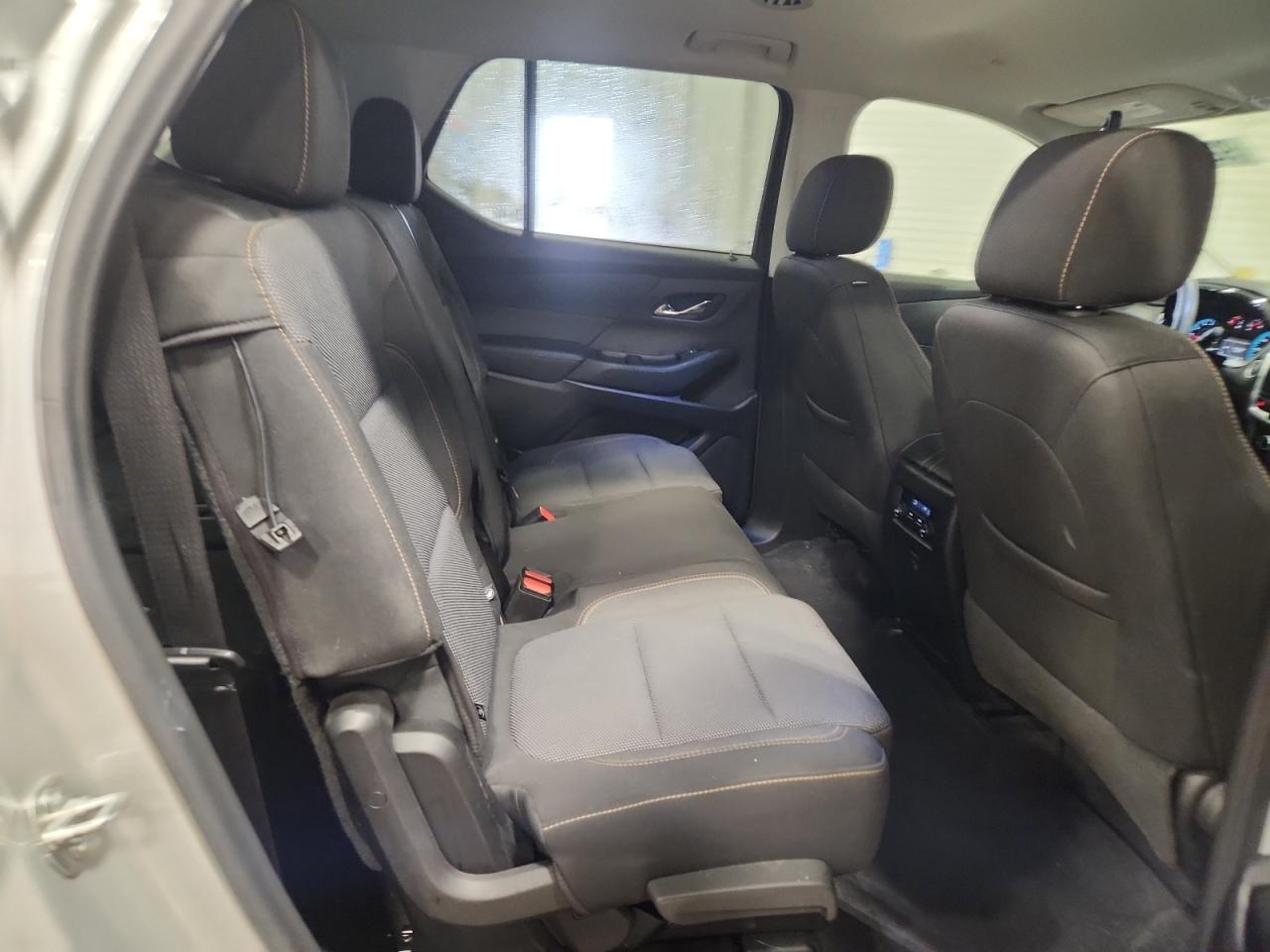 CHEVROLET TRAVERSE LS