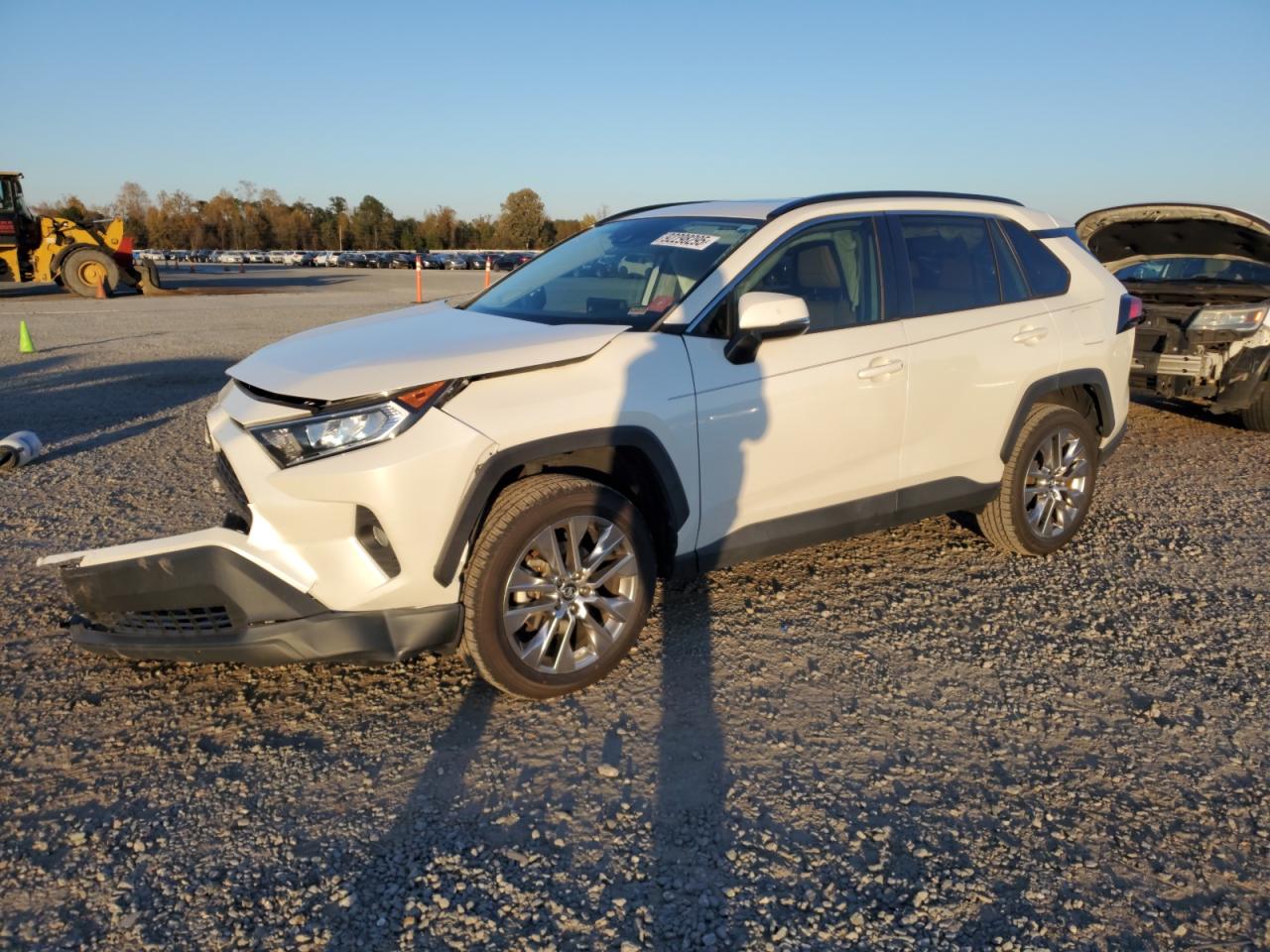 TOYOTA RAV4 XLE PREMIUM