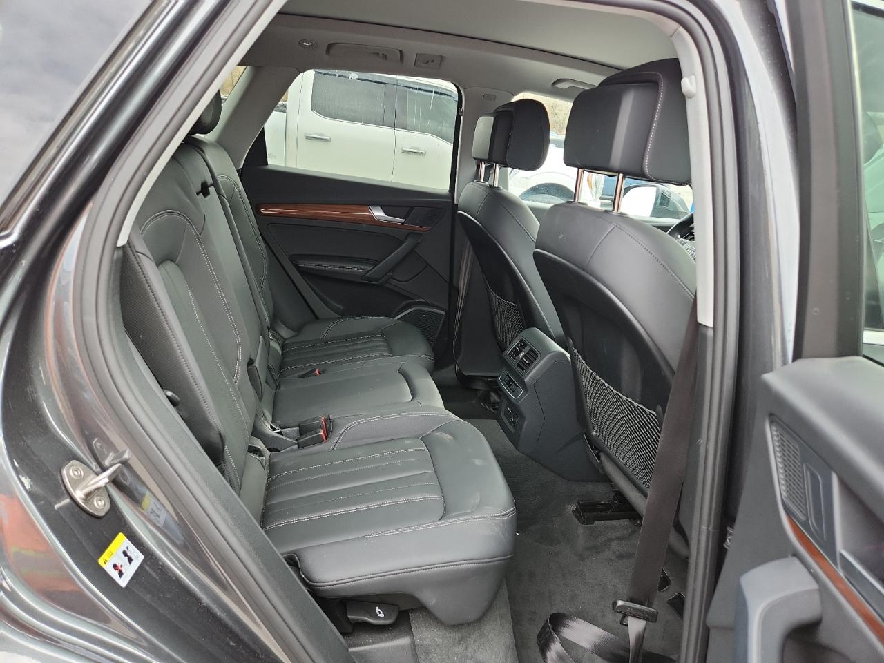 AUDI Q5 PREMIUM PLUS 45