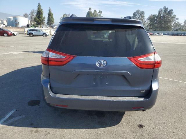 2017 TOYOTA SIENNA LE #3304889536