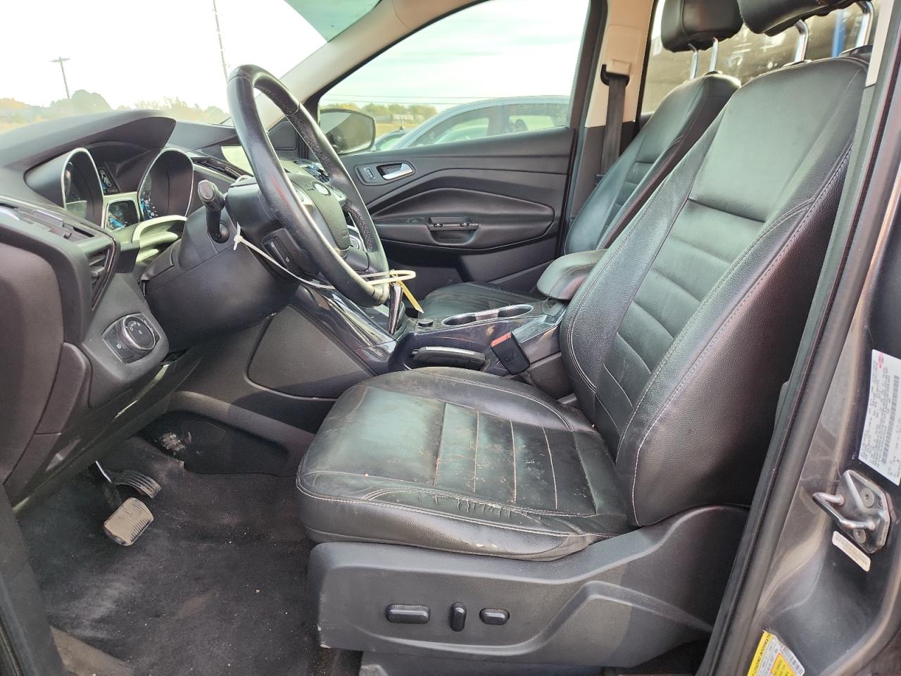 FORD ESCAPE TITANIUM