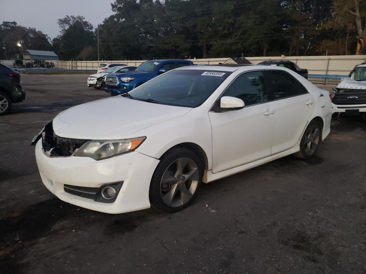 Lot #3291356177 2012 TOYOTA CAMRY SE