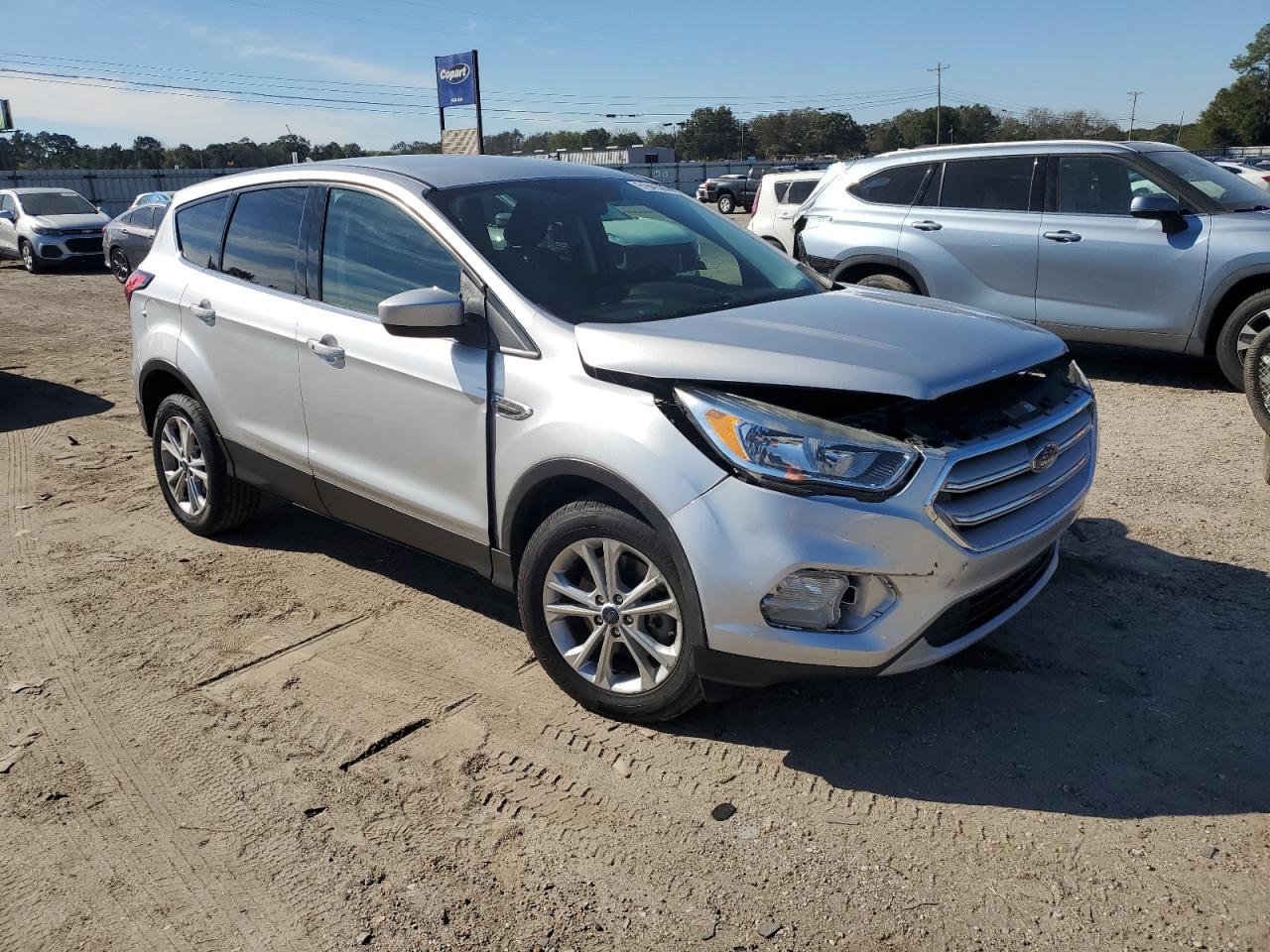 FORD ESCAPE SE