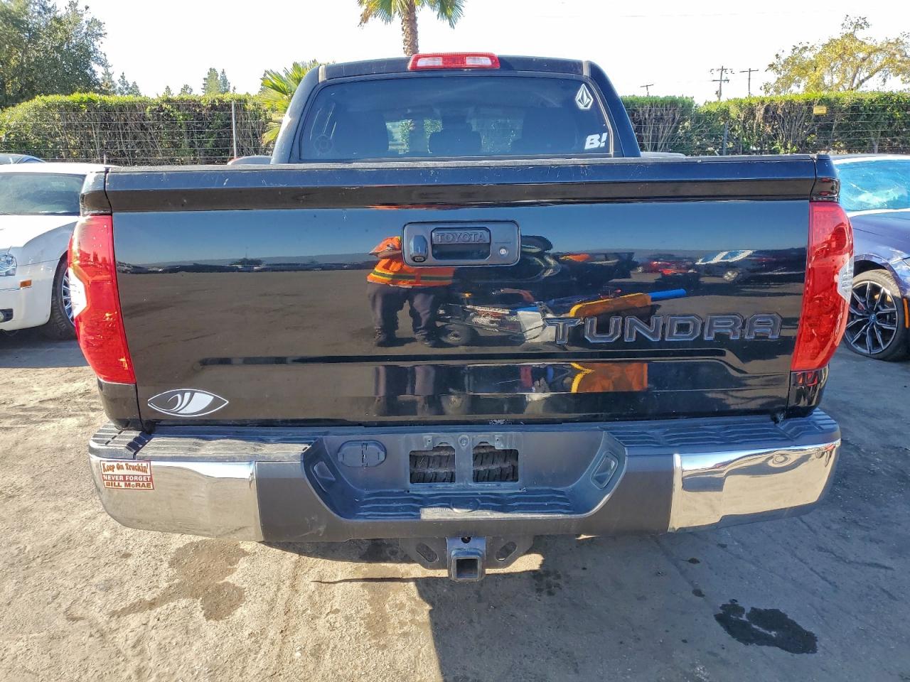 TOYOTA TUNDRA CREWMAX SR5