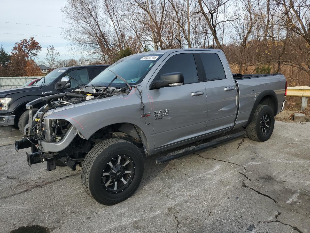 Lot #3301797346 2019 RAM 1500 CLASS