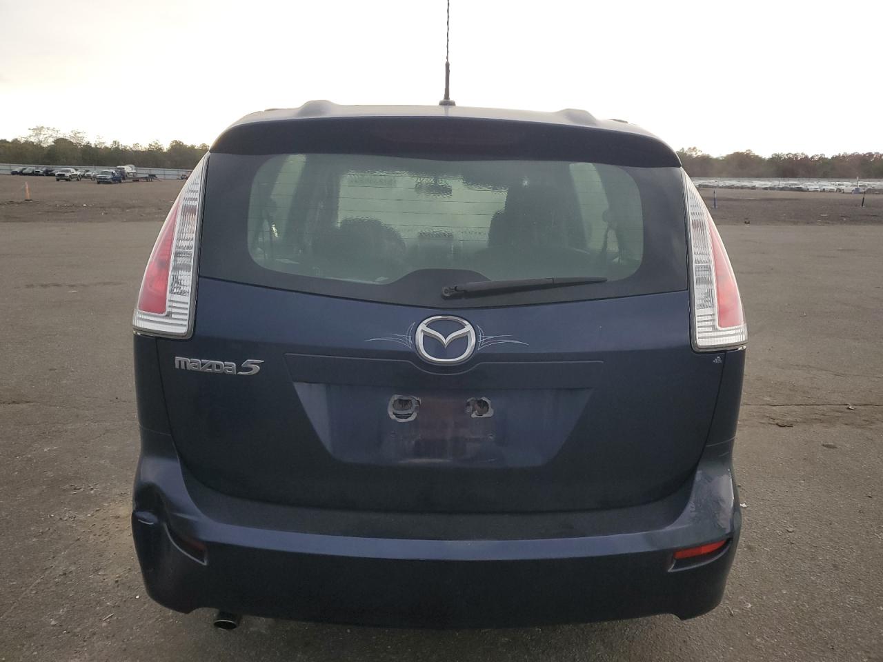 MAZDA 5