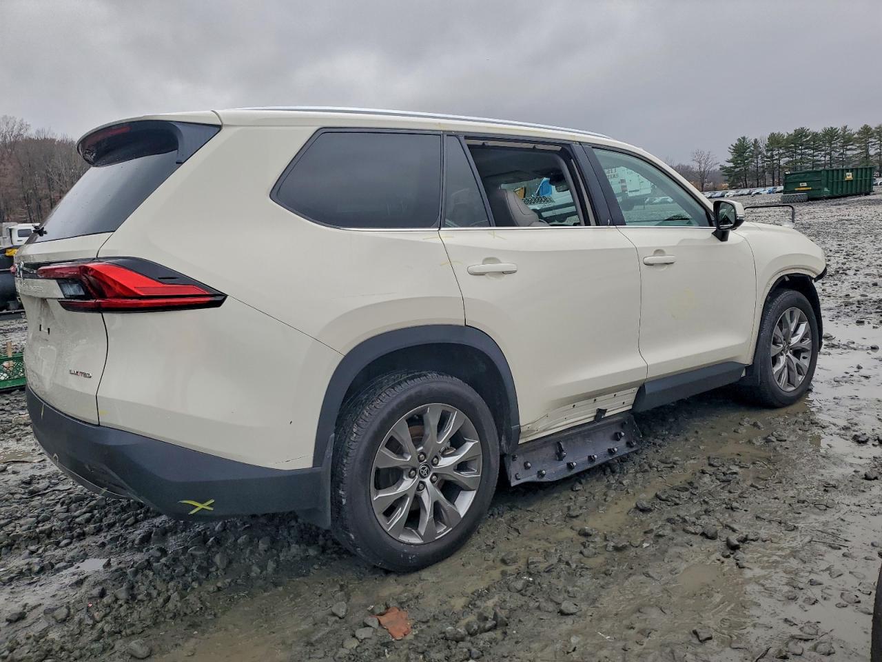 Lot #3301818352 2024 TOYOTA GRAND HIGH