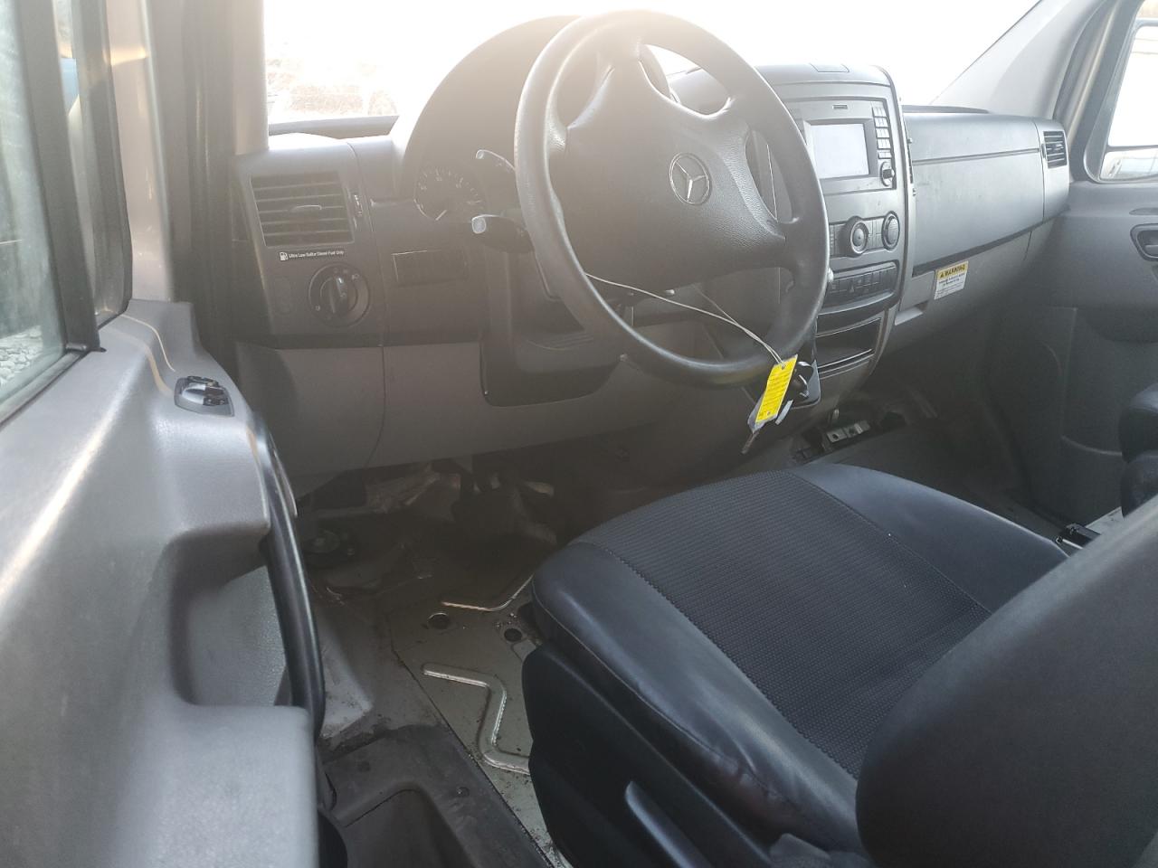 MERCEDES-BENZ SPRINTER 2500