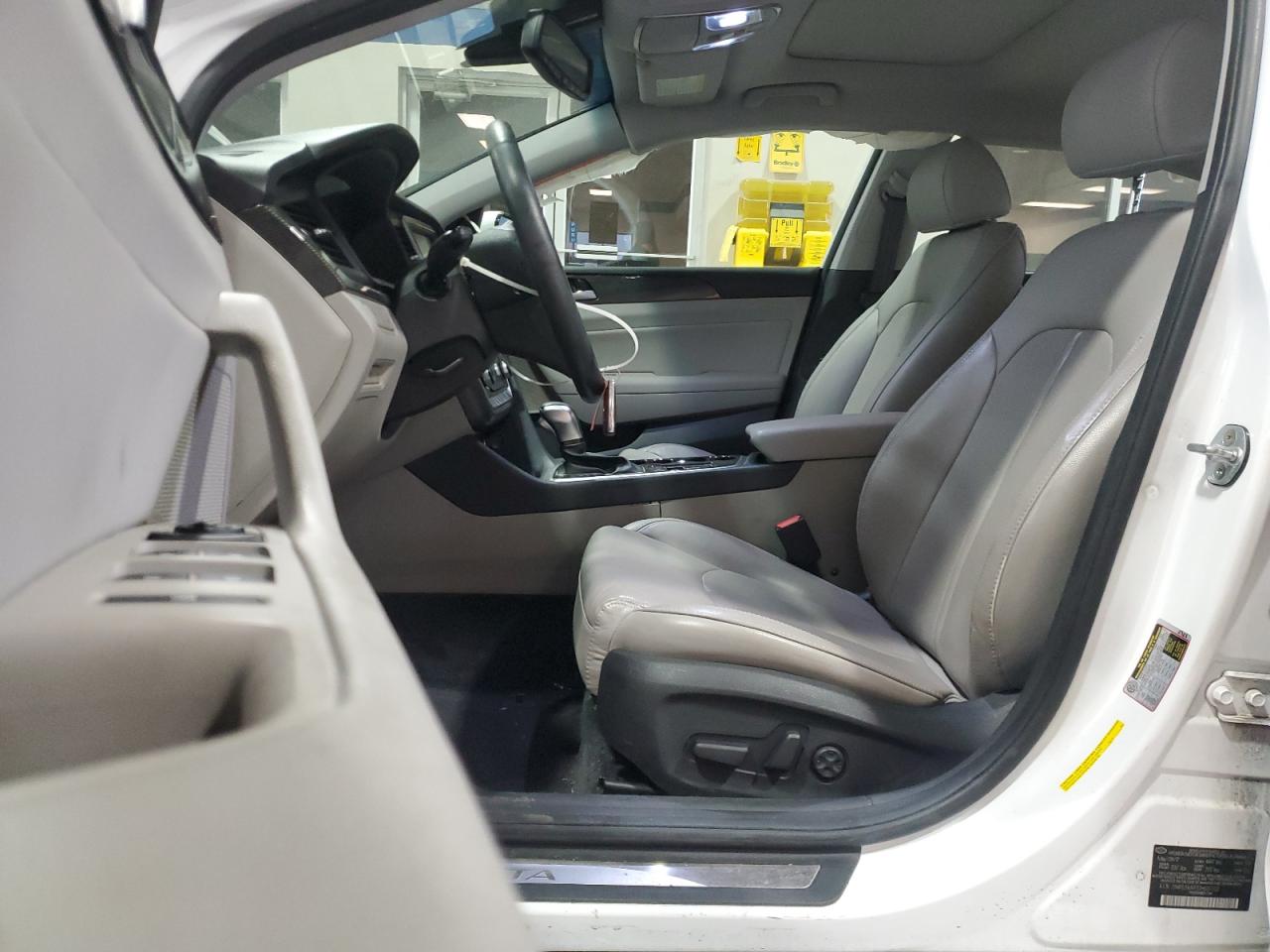 HYUNDAI SONATA SPORT