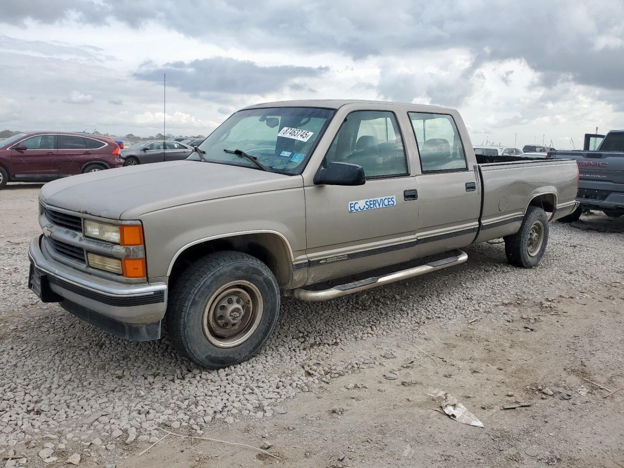 Lot #3297178863 2000 CHEVROLET GMT-400 C3