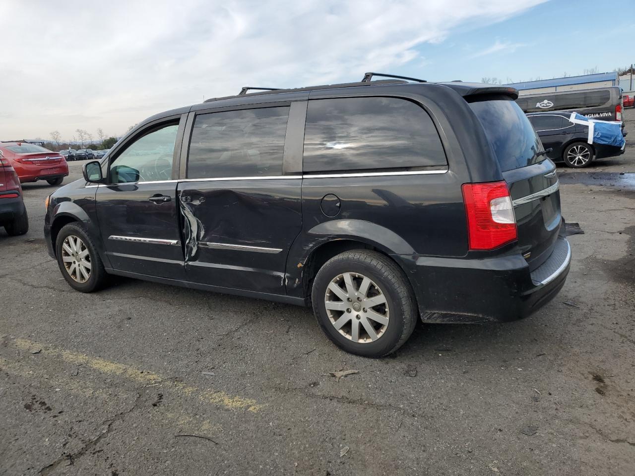 CHRYSLER TOWN & COUNTRY TOURING