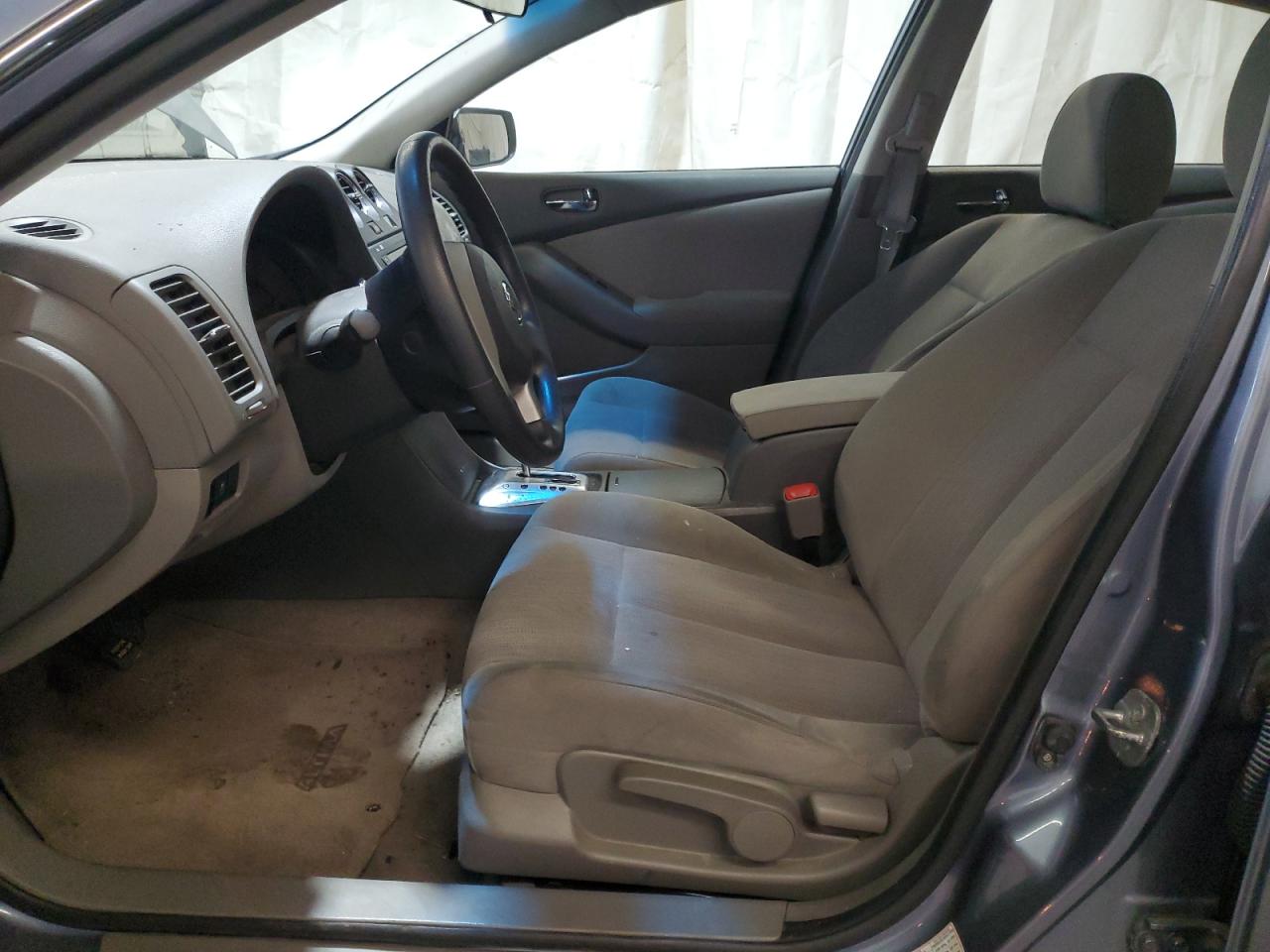 NISSAN ALTIMA BASE